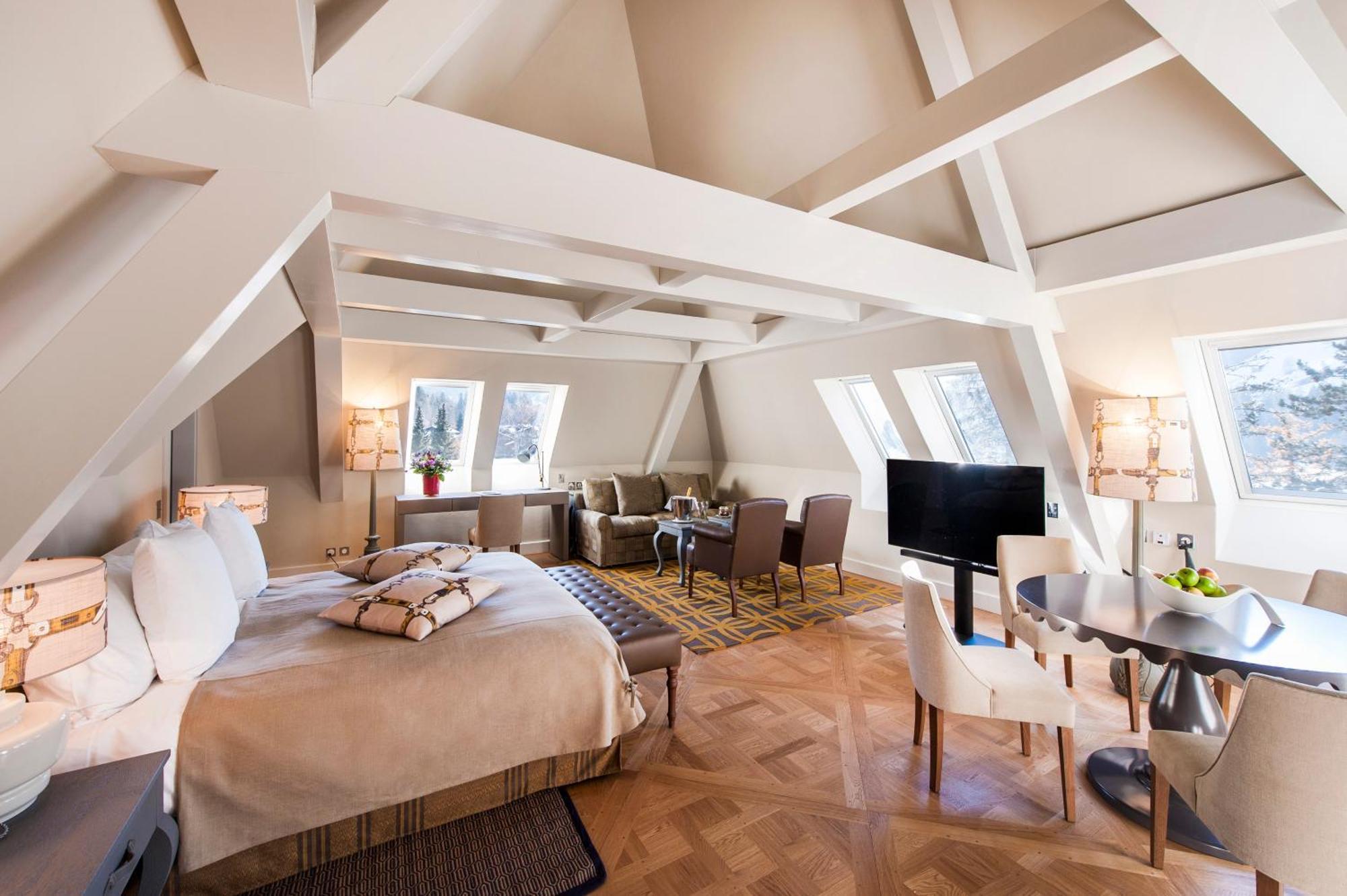 Suite con Vasca Idromassaggio e Vista Montagne